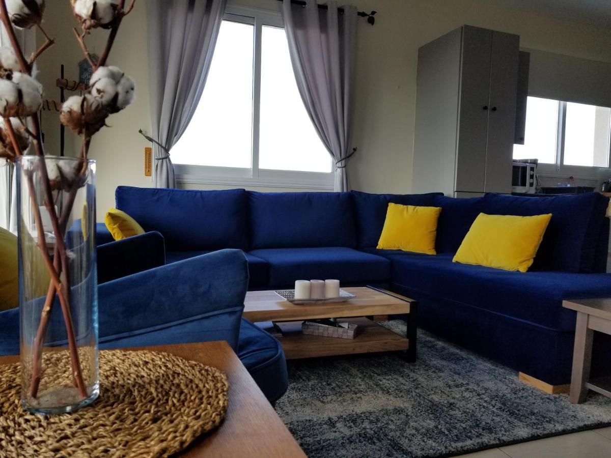 Penthouse Apartment Universal Paphos Bagian luar foto